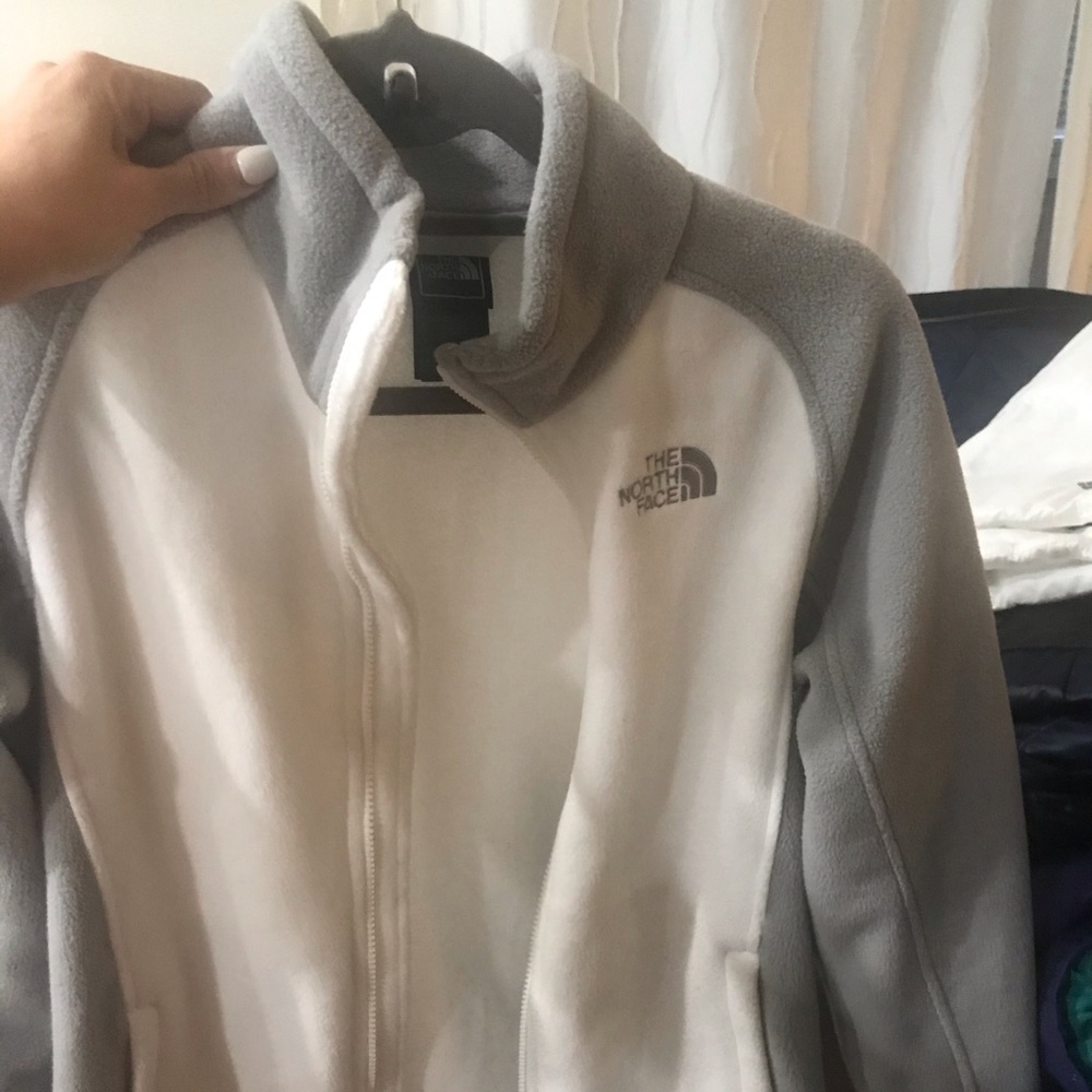 Women’s northface fleece jacket